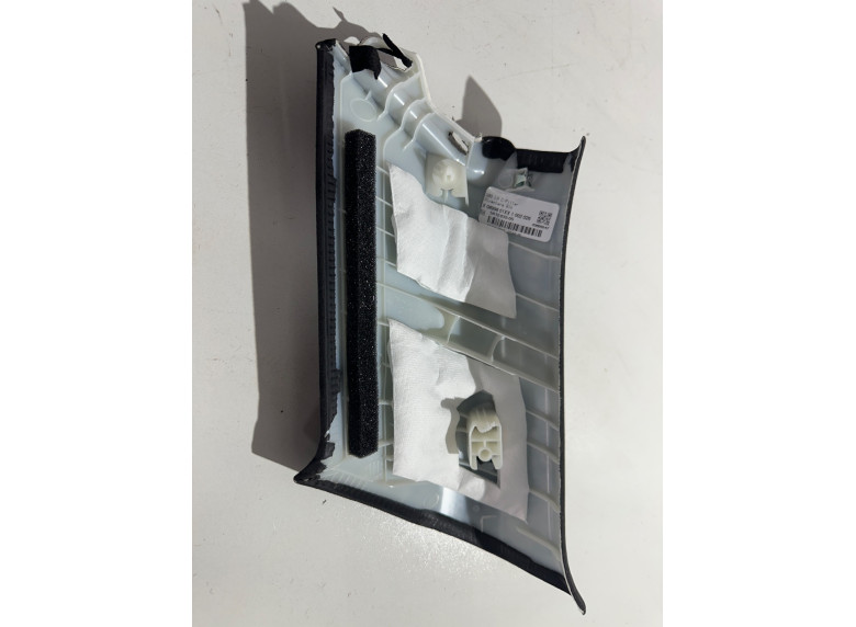 Обшивка стойки задней левой к BMW XM G09, 2023г.