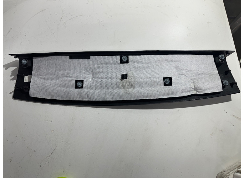 Обшивка багажника к BMW XM G09, 2023г.