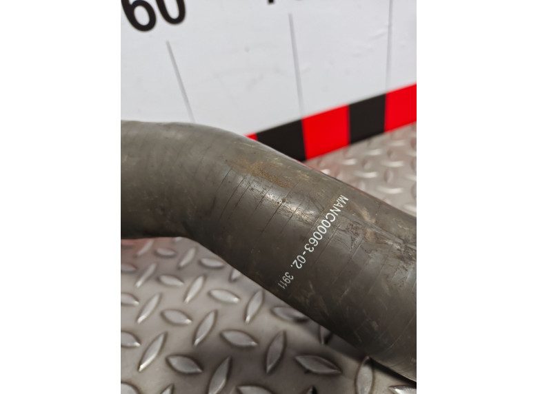 Патрубок интеркулера к Renault Duster, 2011г.