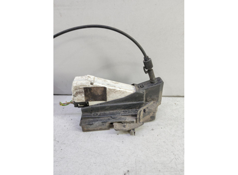 Замок двери задней левой к Volkswagen Sharan, 2007г.