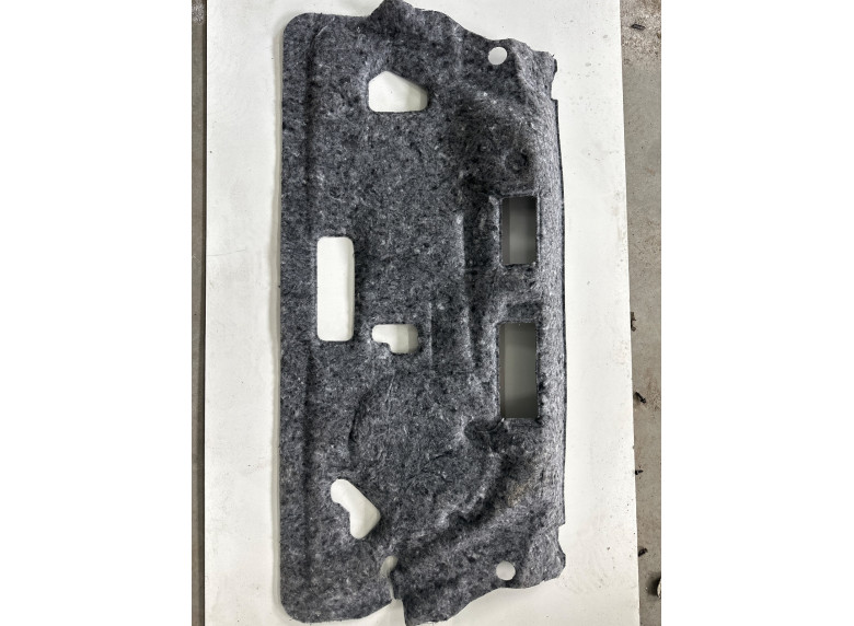 Обшивка багажника к BMW XM G09, 2023г.