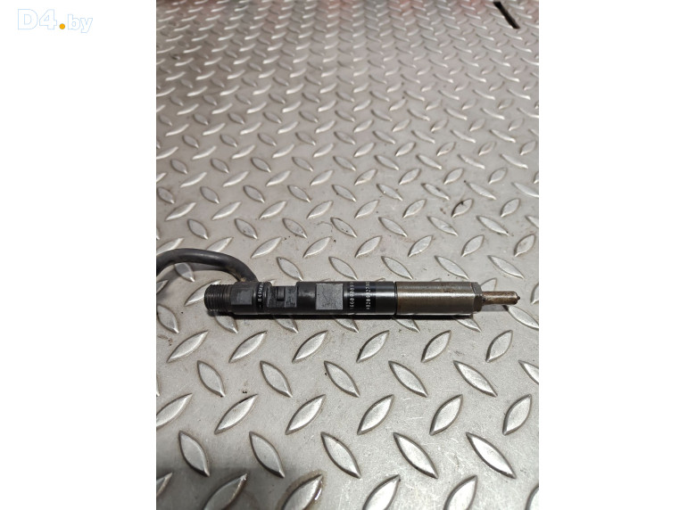 Форсунка к Dacia Duster 2011 г.