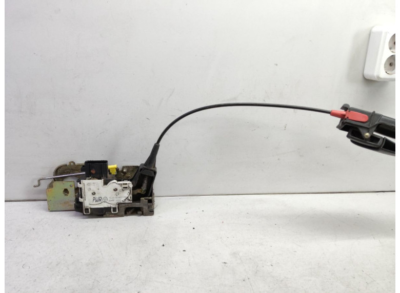 Замок двери передней правой к Ford Transit, 2007г.