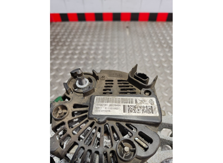 Генератор к Dacia Duster, 2011г.