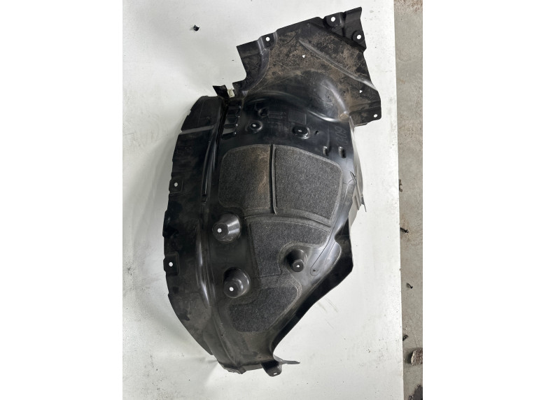 Защита арок передняя правая (подкрылок) к BMW XM G09, 2023г.