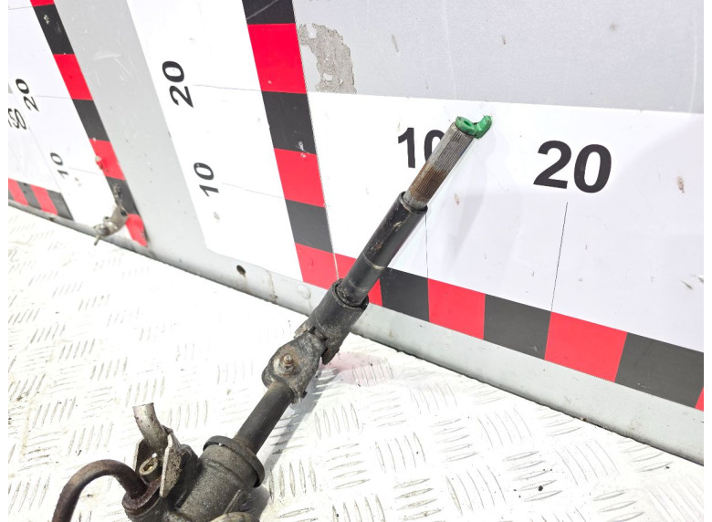 Рулевой карданчик к Renault Trafic, 2004г.