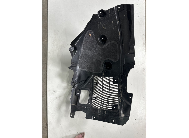 Защита арок передняя правая (подкрылок) к BMW XM G09, 2023г.