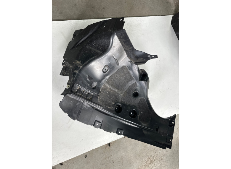 Защита арок передняя левая (подкрылок) к BMW XM G09, 2023г.