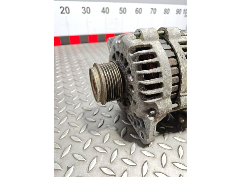 Генератор к Opel Zafira, 2008г.