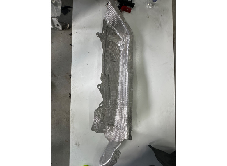 Шумоизоляция двигателя к BMW XM G09, 2023г.