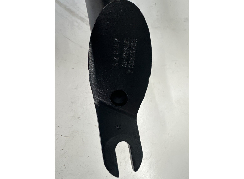 Распорка стоек к BMW XM G09, 2023г.