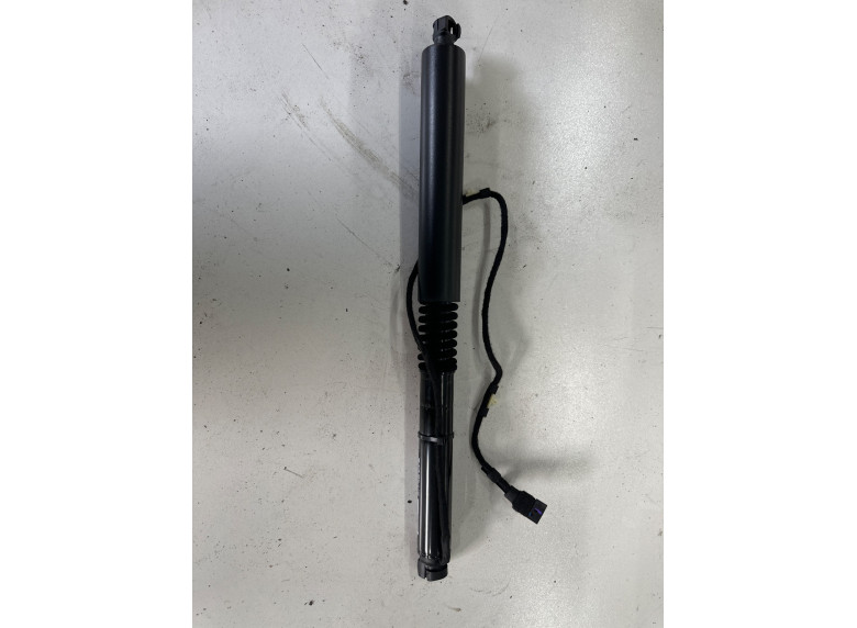 Амортизатор крышки багажника (3-5 двери) к BMW XM G09, 2023г.