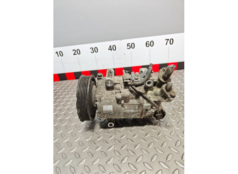 Компрессор кондиционера к Renault Scenic, 2013г.