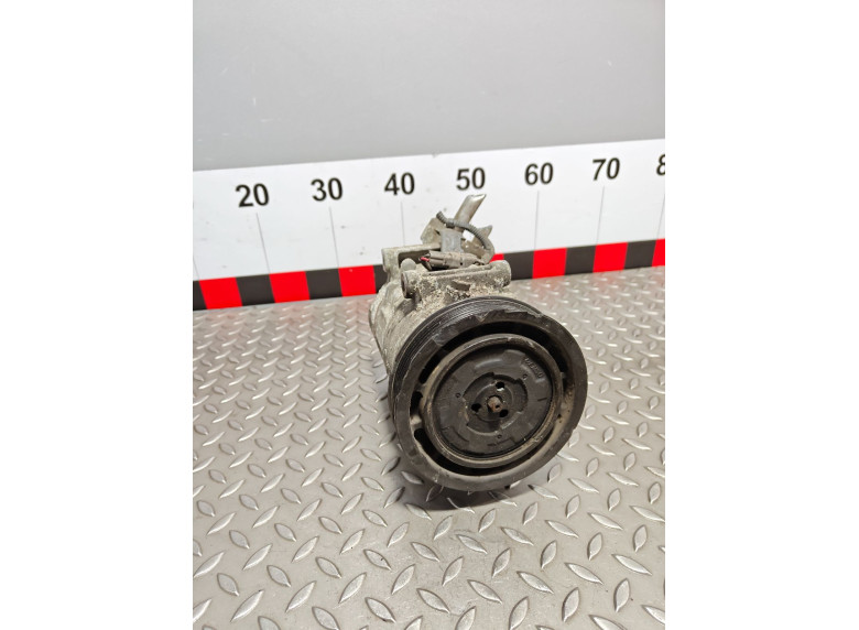 Компрессор кондиционера к Renault Scenic, 2013г.