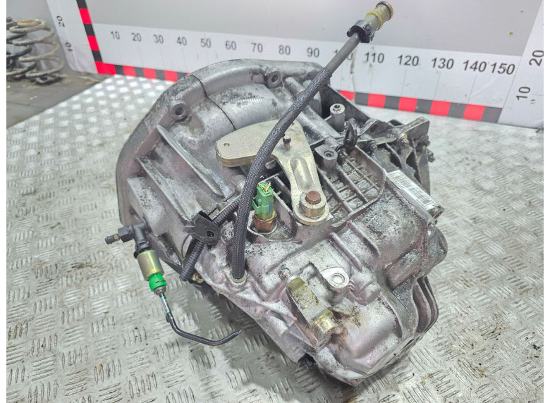 КПП механическая (МКПП) к Renault Laguna, 2005г.