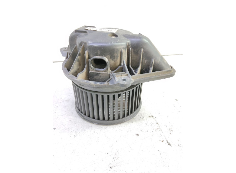 Моторчик печки к Renault Trafic, 2008г.