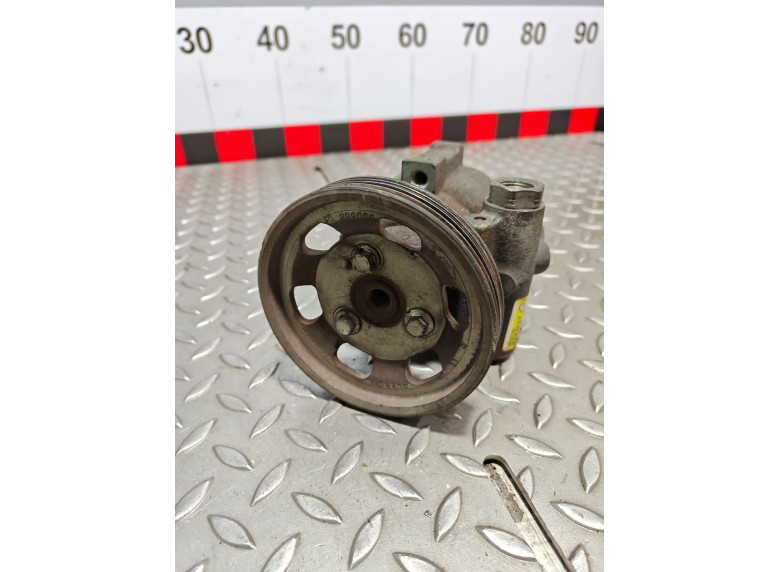 Насос гидроусилителя руля к Renault Sandero, 2010г.