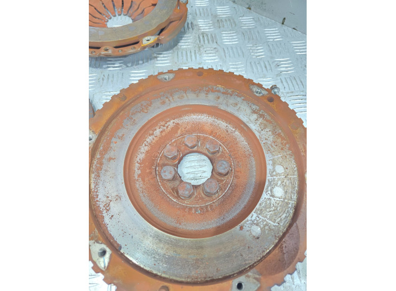 Комплект сцепления к Renault Trafic, 2004г.