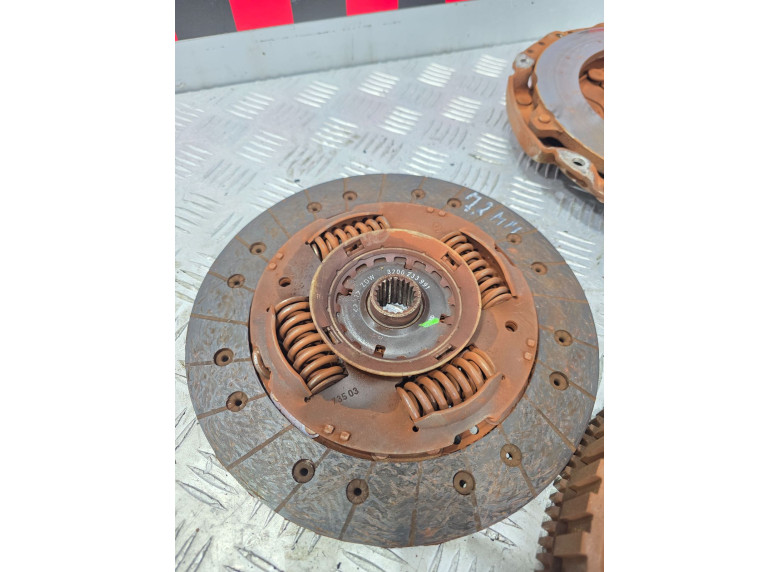 Комплект сцепления к Renault Trafic, 2004г.