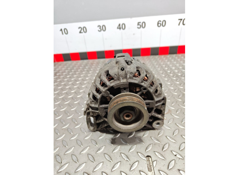 Генератор к Renault Sandero, 2010г.