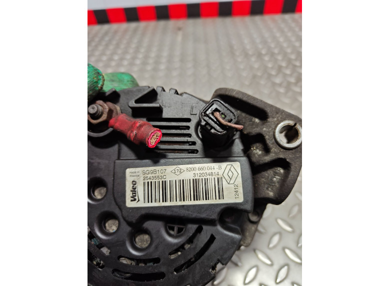 Генератор к Renault Sandero, 2010г.