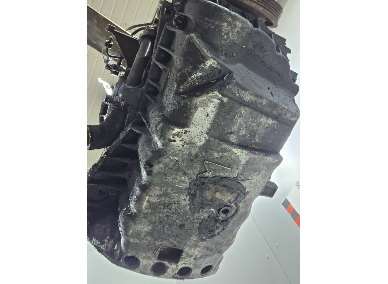 Двигатель к Renault Trafic, 2004г.