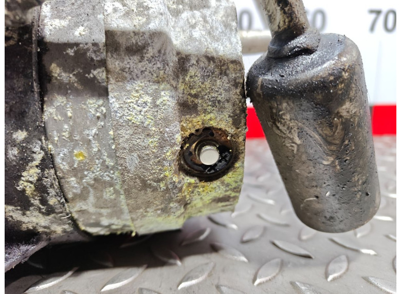 Компрессор кондиционера к Renault Laguna, 2004г.