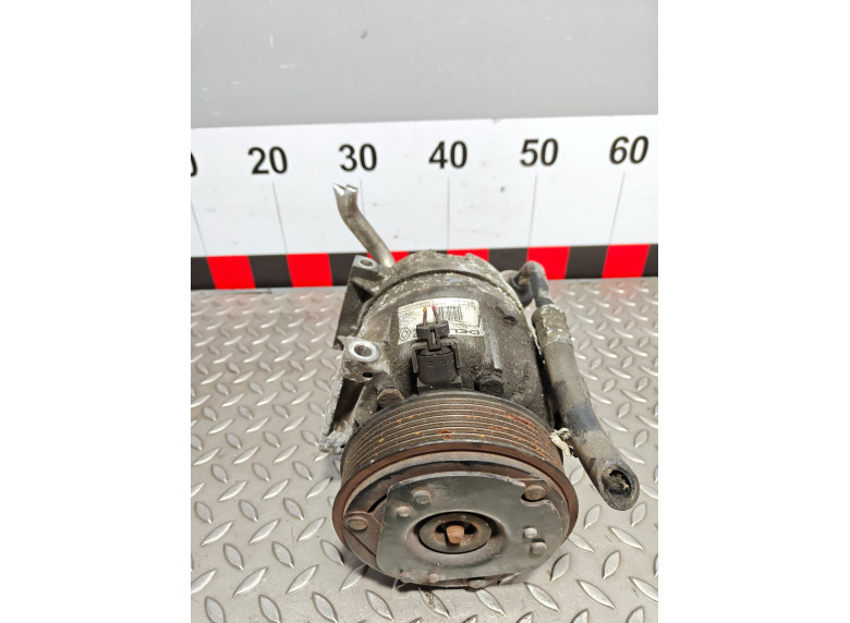 Компрессор кондиционера к Renault Laguna, 2004г.