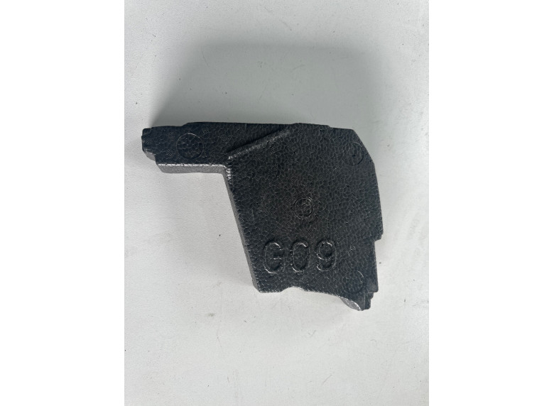 Шумоизоляция пола к BMW XM G09, 2023г.