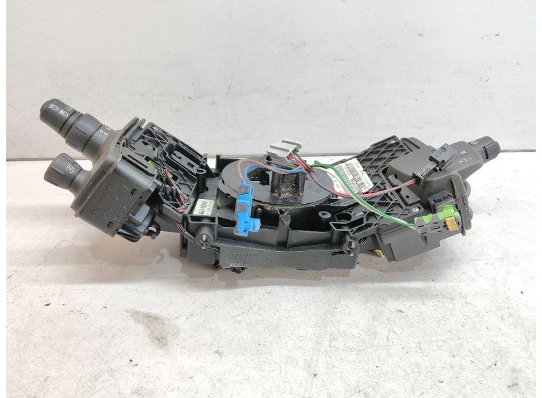 Переключатель подрулевой (стрекоза) к Renault Scenic, 2008г.