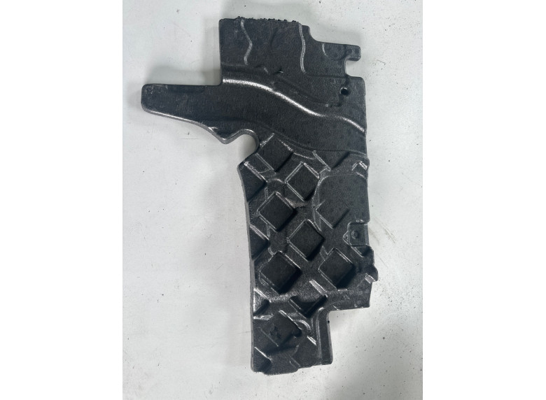 Шумоизоляция пола к BMW XM G09, 2023г.