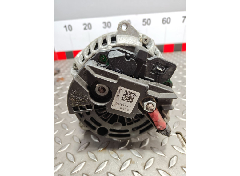 Генератор к Renault Laguna, 2004г.