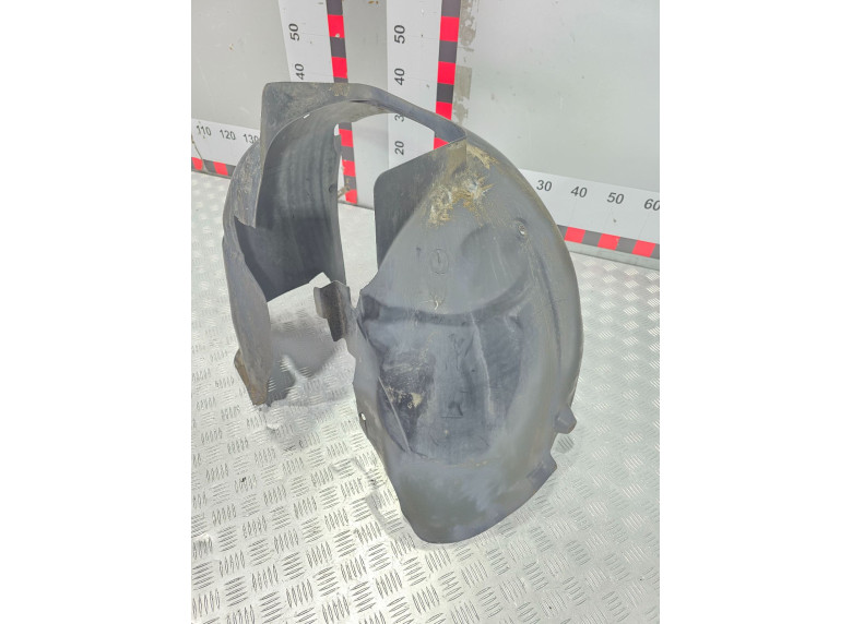 Защита арок передняя правая (подкрылок) к Citroen C4 Picasso, 2007г.