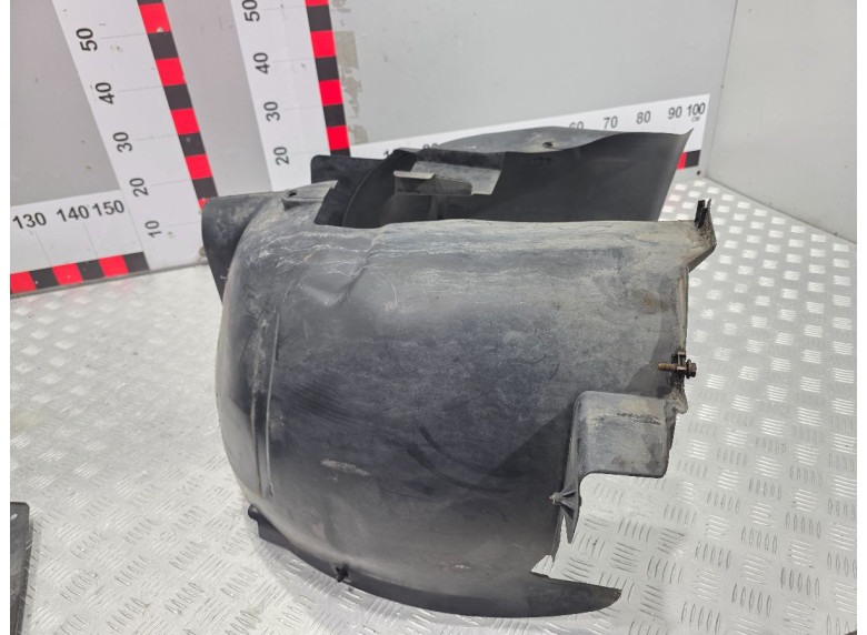 Защита арок передняя правая (подкрылок) к Citroen C4 Picasso, 2007г.