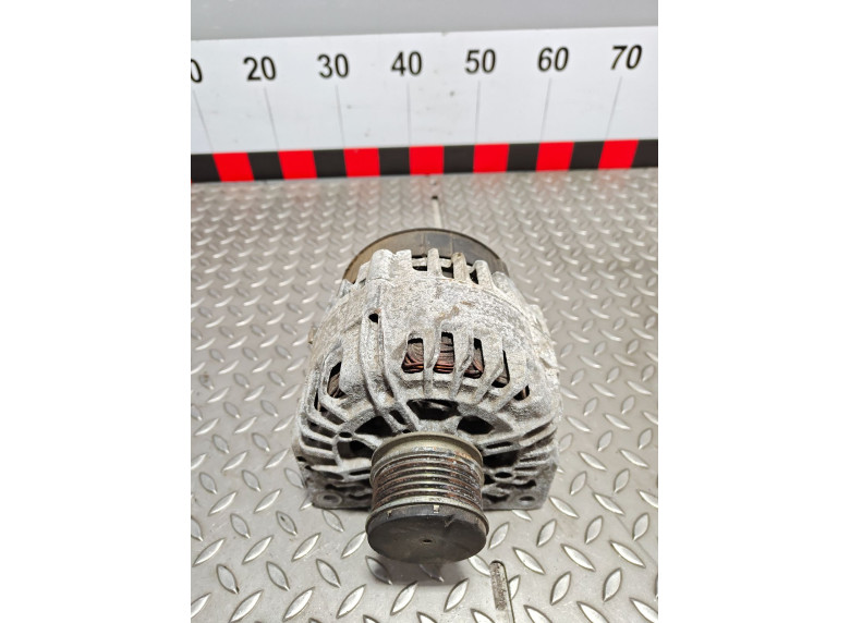 Генератор к Dacia Logan, 2015г.