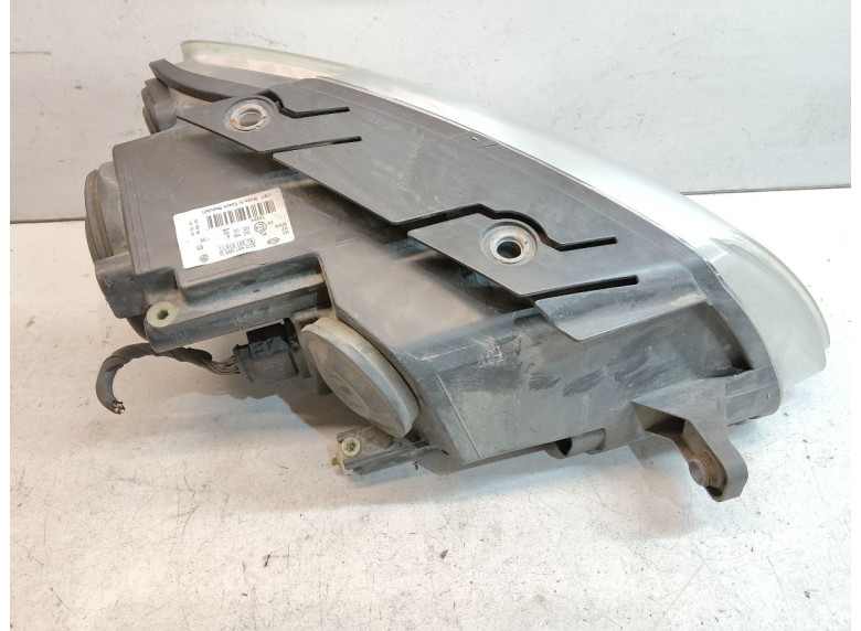 Фара левая к Volkswagen Passat, 2006г.