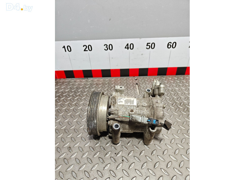 Компрессор кондиционера к Dacia Logan 2015 г.