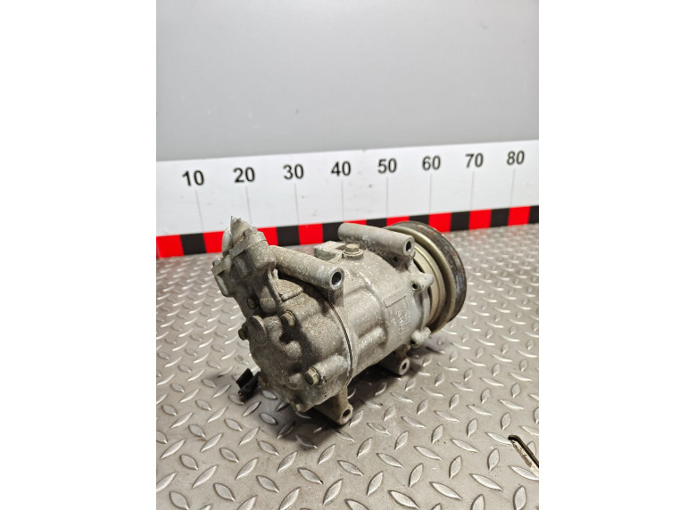 Компрессор кондиционера к Dacia Logan, 2015г.