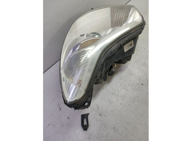 Фара левая к Citroen C5, 2005г.