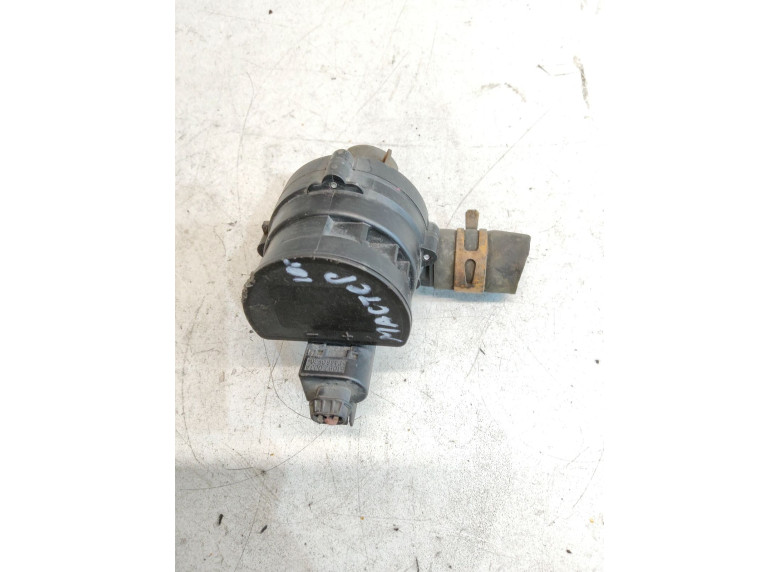 Насос антифриза дополнительный к Renault Master, 2013г.