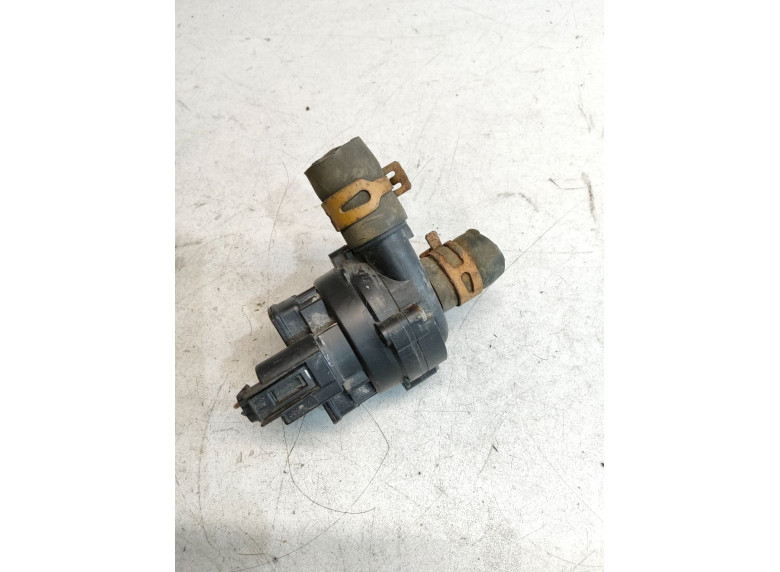 Насос антифриза дополнительный к Renault Master, 2013г.