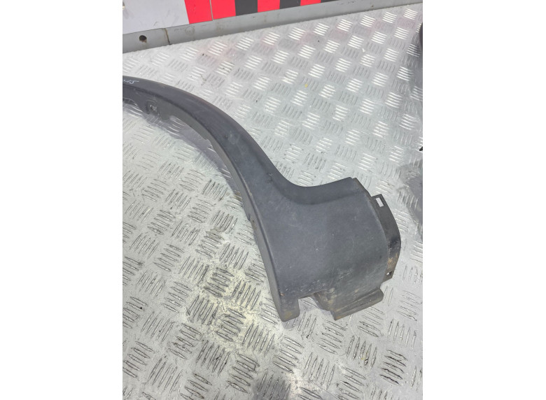 Молдинг крыла переднего левого к Suzuki SX4, 2012г.