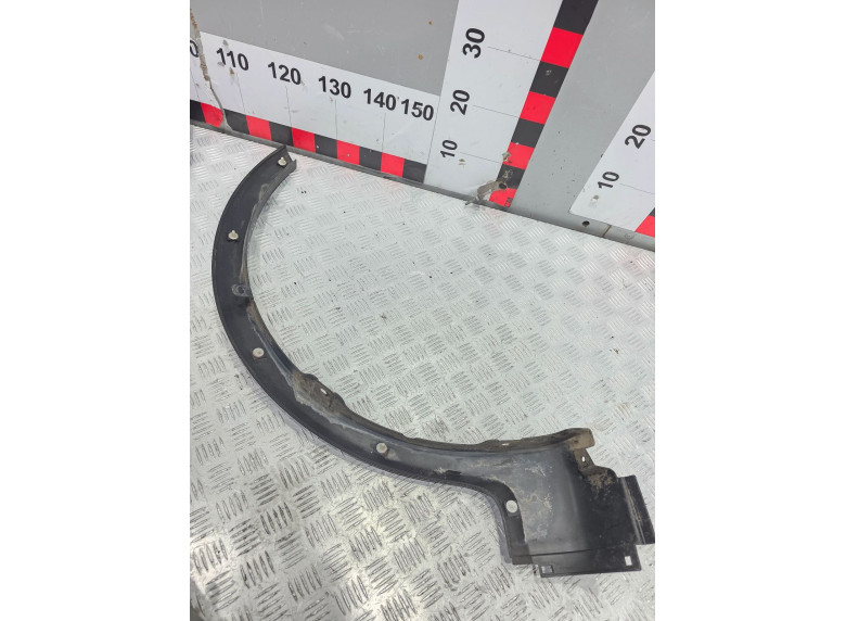 Молдинг крыла переднего левого к Suzuki SX4, 2012г.