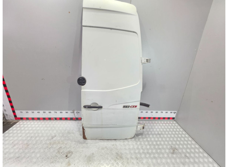 Дверь задняя распашная правая к Mercedes Sprinter, 2010г.