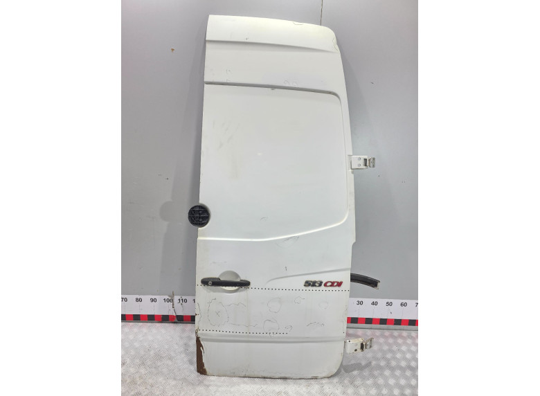 Дверь задняя распашная правая к Mercedes Sprinter, 2010г.