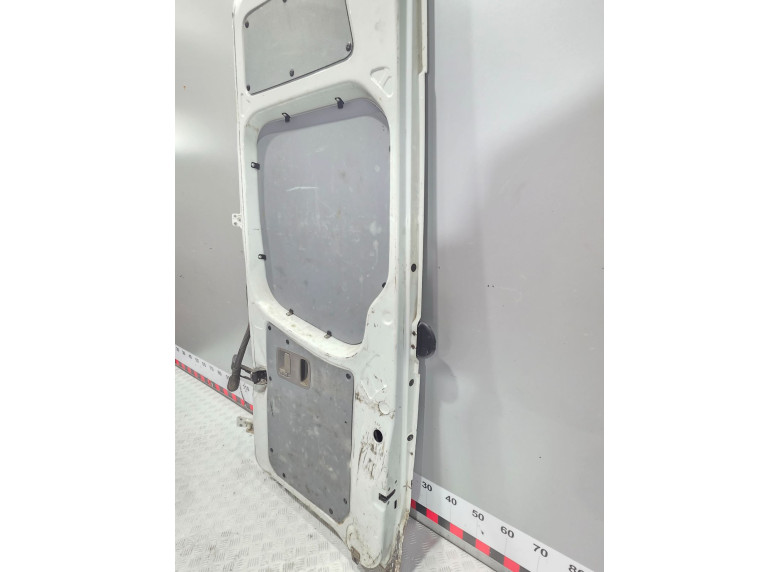 Дверь задняя распашная правая к Mercedes Sprinter, 2010г.