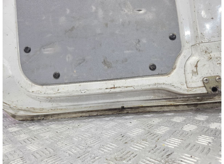 Дверь задняя распашная правая к Mercedes Sprinter, 2010г.