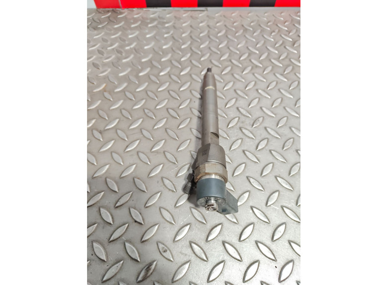 Форсунка к Mercedes Vito W639, 2005г.