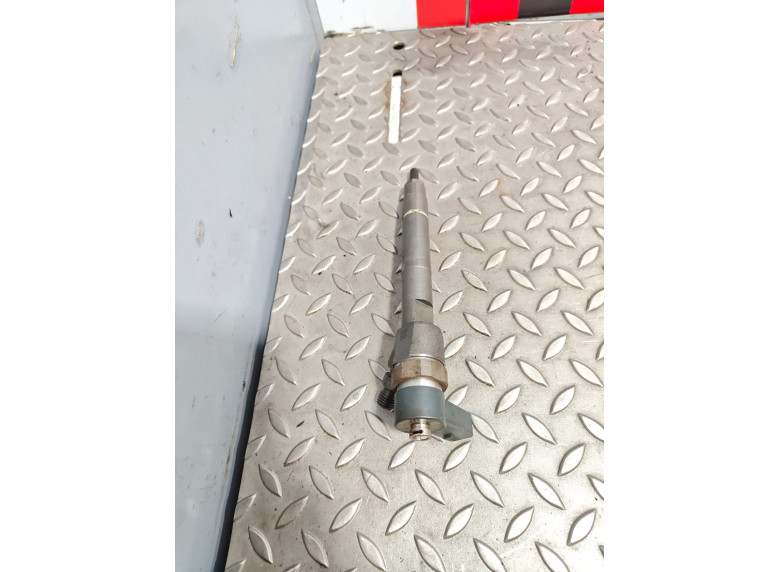 Форсунка к Mercedes Vito W639, 2005г.