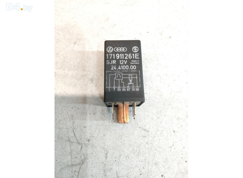 Реле накала свечей к Volkswagen Golf 1990 г.